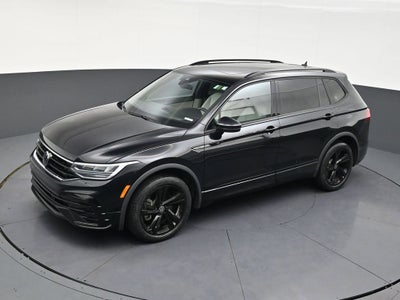 2023 Volkswagen Tiguan SE R-Line Black