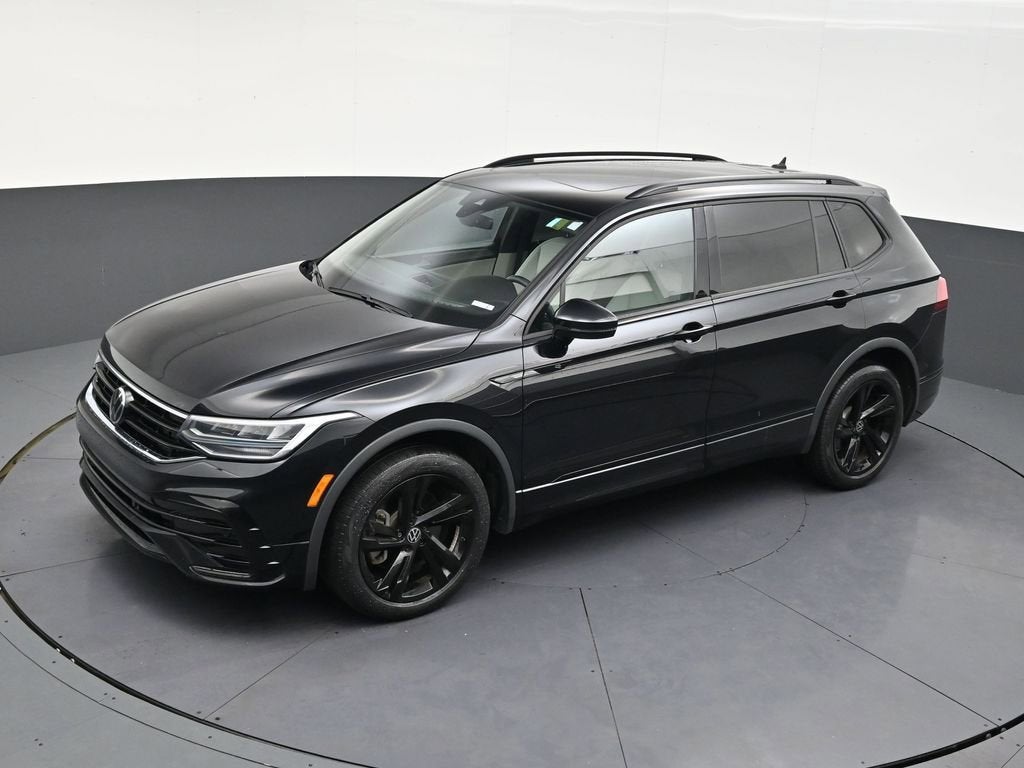 2023 Volkswagen Tiguan SE R-Line Black