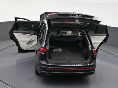 2023 Volkswagen Tiguan SE R-Line Black