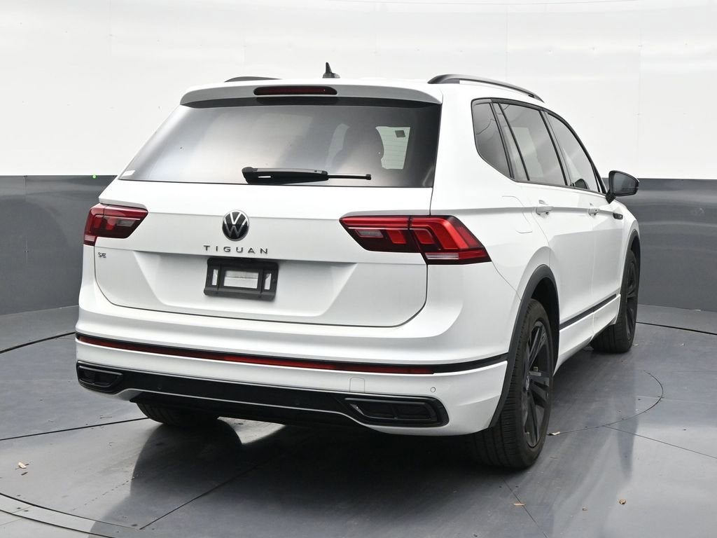 2024 Volkswagen Tiguan SE R-Line Black