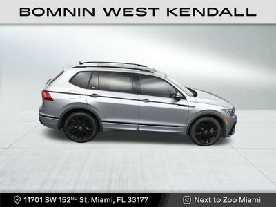 2022 Volkswagen Tiguan SE R-Line Black