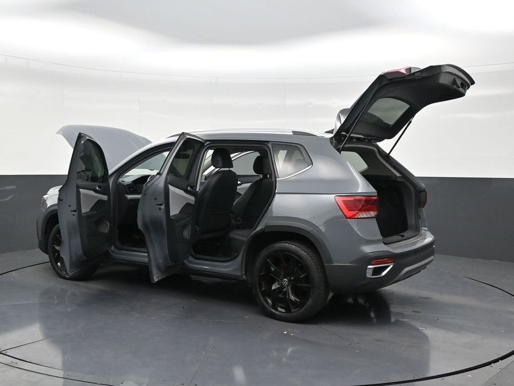 2023 Volkswagen Taos SE