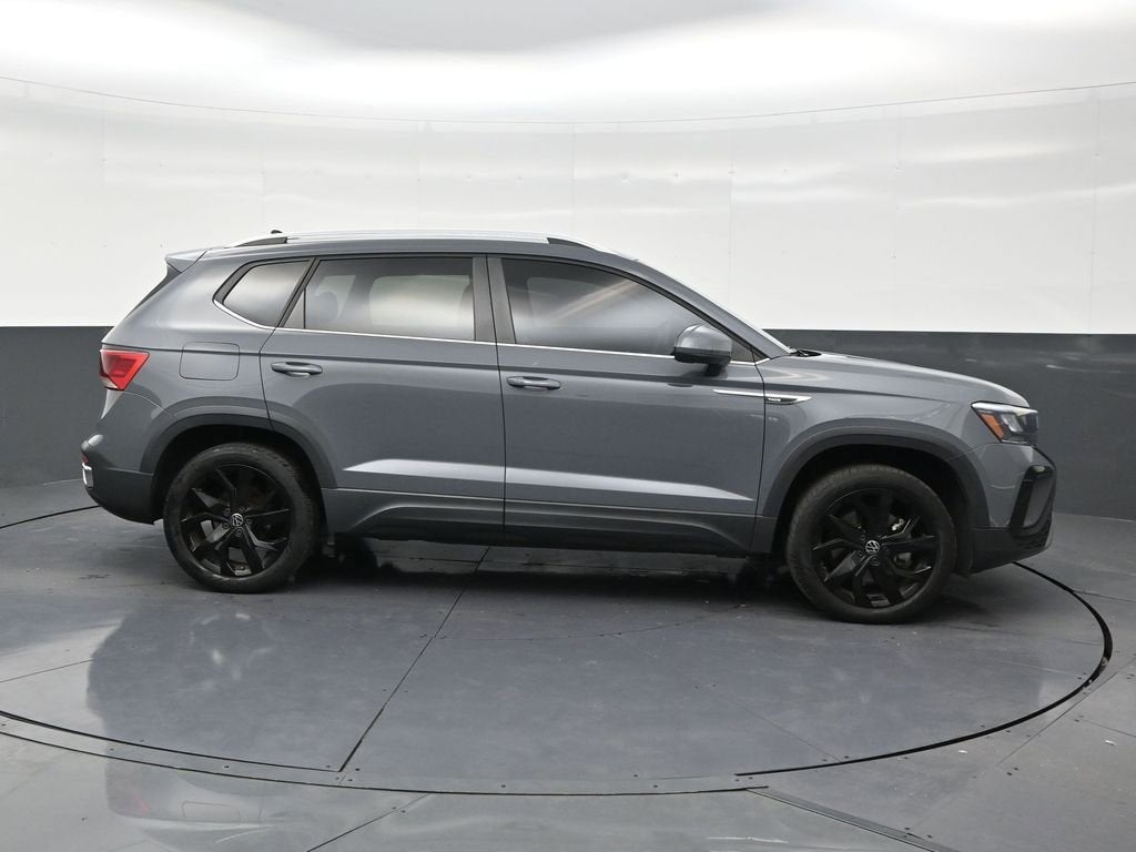 2023 Volkswagen Taos SE