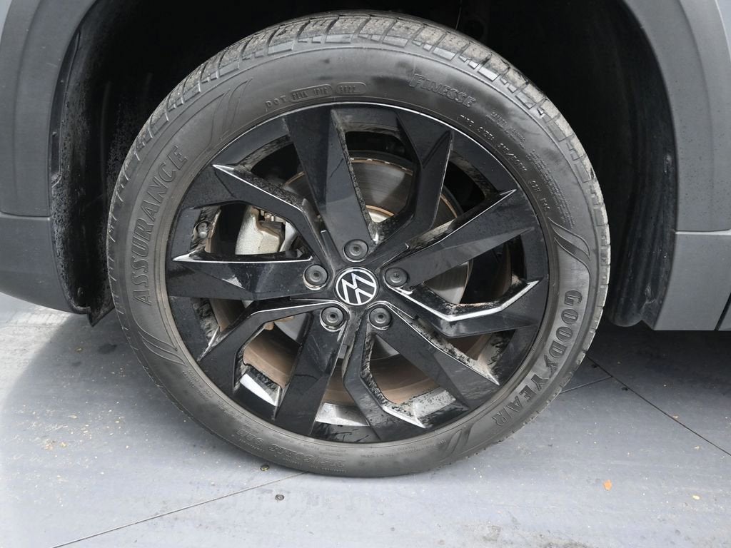 2023 Volkswagen Taos SE