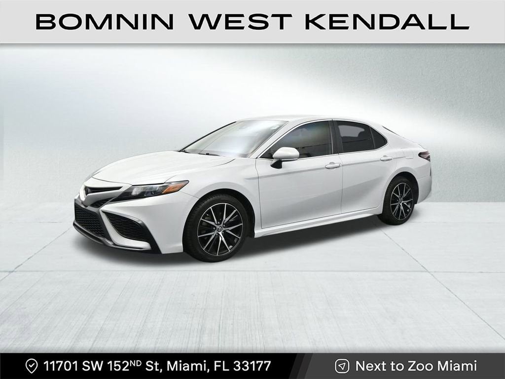 2023 Toyota Camry SE