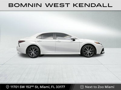 2023 Toyota Camry SE