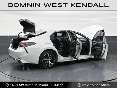 2023 Toyota Camry SE