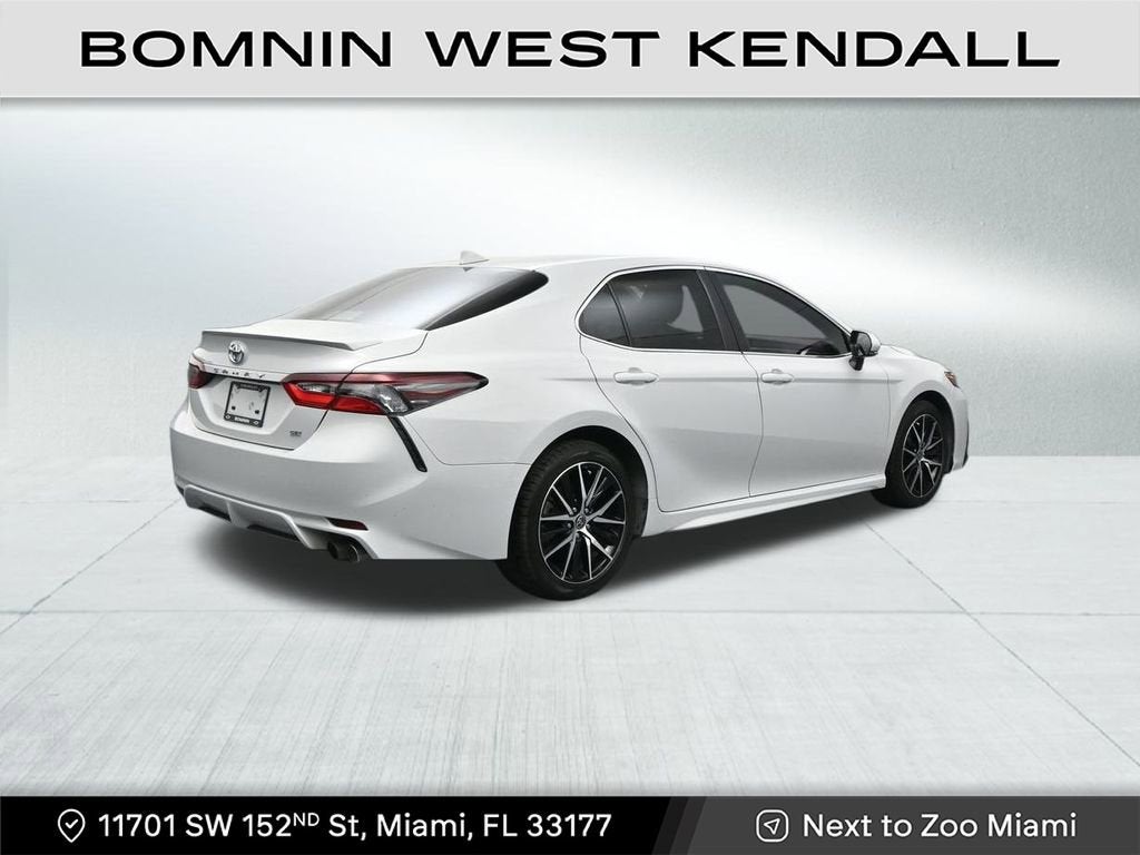 2023 Toyota Camry SE