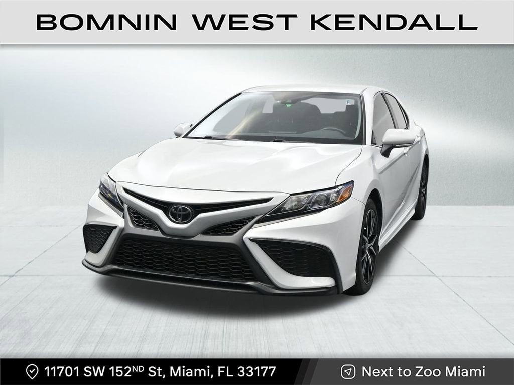 2023 Toyota Camry SE