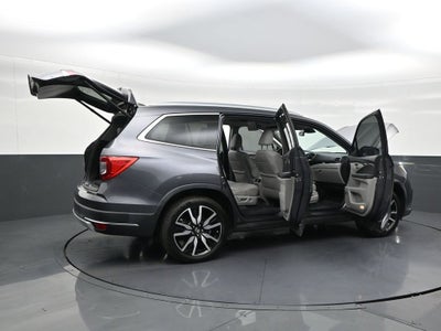 2019 Honda Pilot Touring 8-Passenger