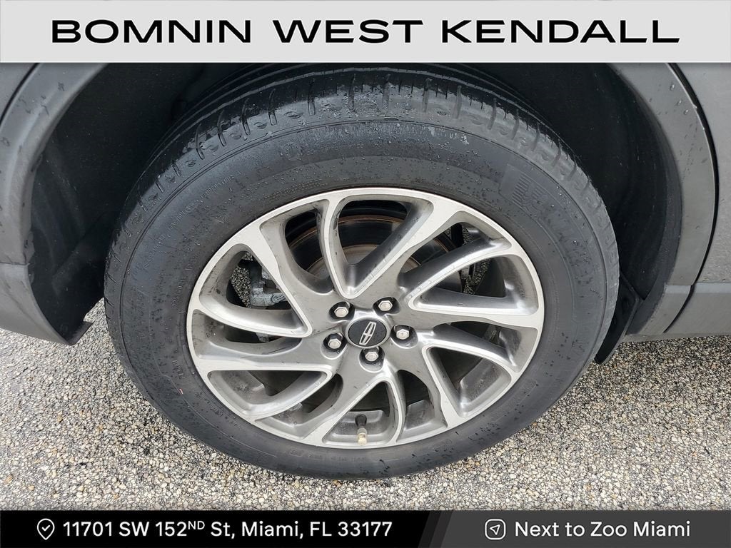 2022 Lincoln Corsair Standard