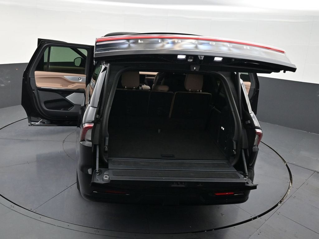 2025 Lincoln Navigator L Black Label