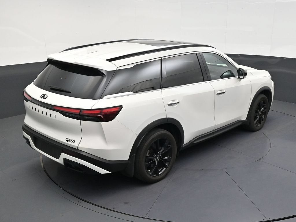 2025 INFINITI QX60 LUXE