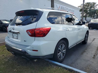 2020 Nissan Pathfinder SV