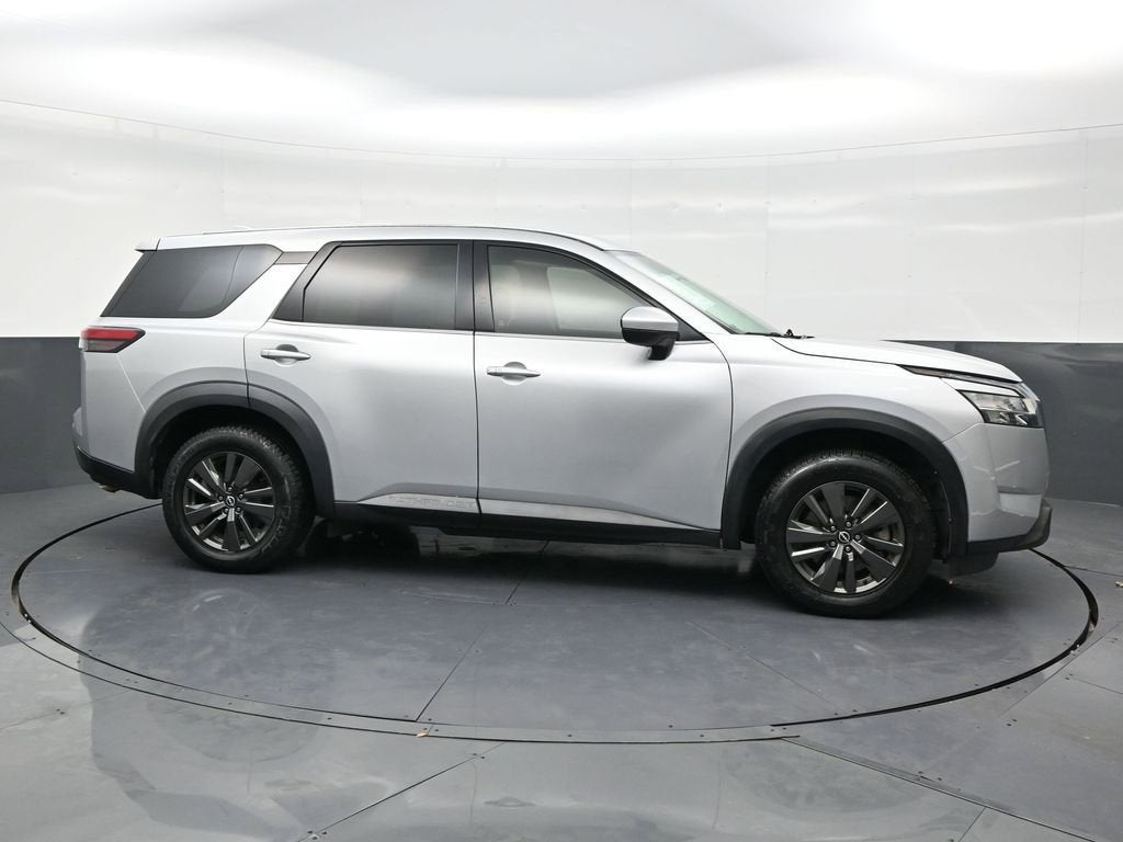 2022 Nissan Pathfinder S