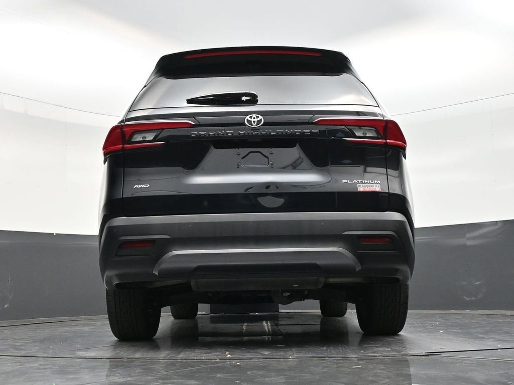 2026 Toyota Grand Highlander LE