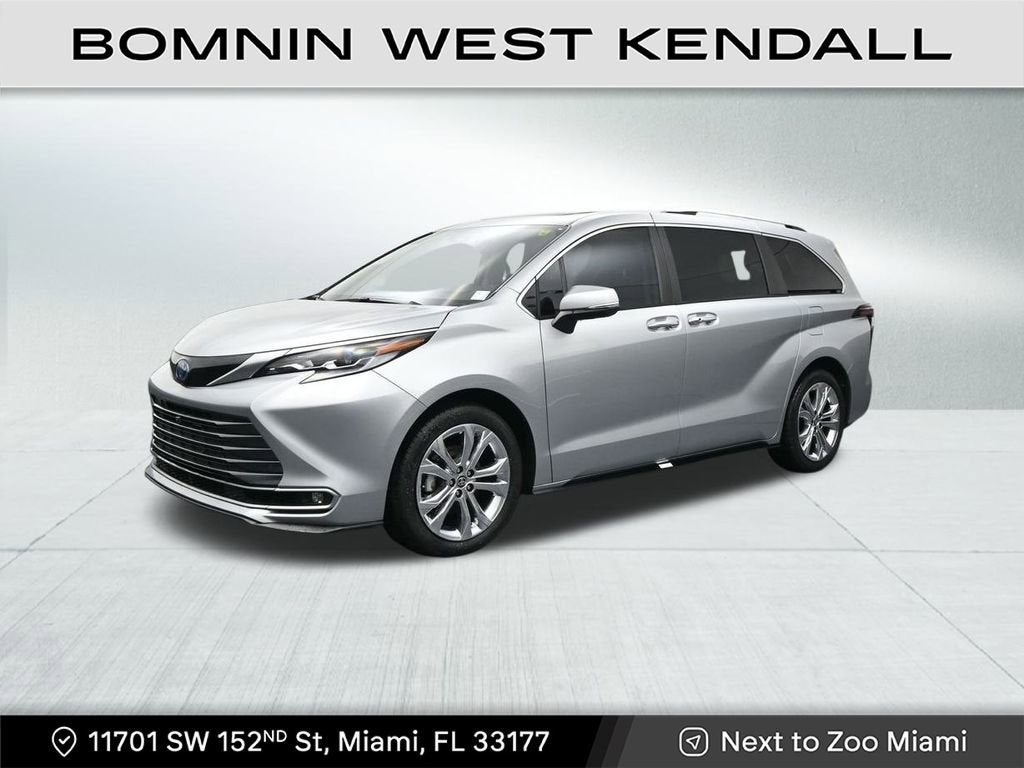 2023 Toyota Sienna Platinum
