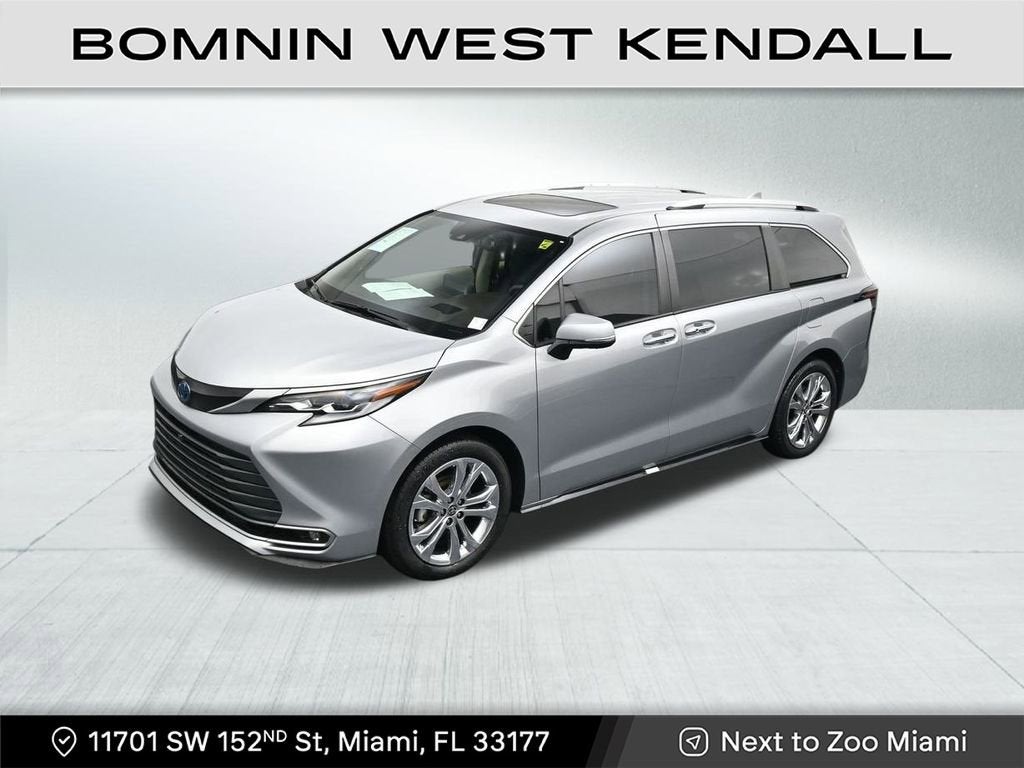 2023 Toyota Sienna Platinum