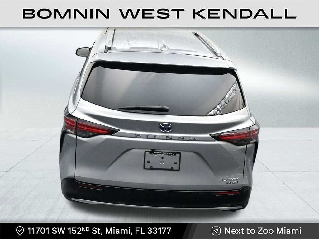 2023 Toyota Sienna Platinum