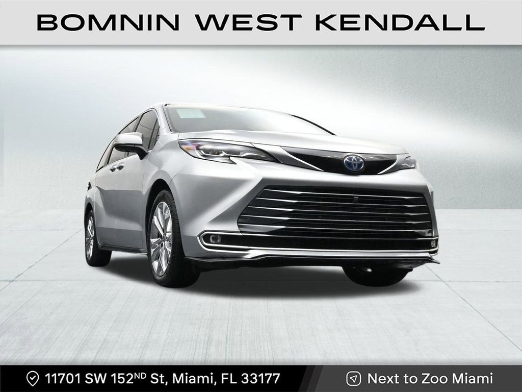2023 Toyota Sienna Platinum