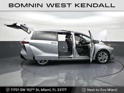 2023 Toyota Sienna Platinum