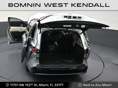 2023 Toyota Sienna Platinum