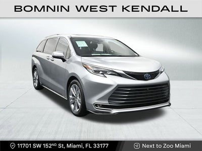 2023 Toyota Sienna Platinum
