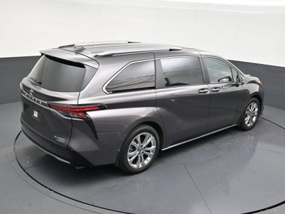2024 Toyota Sienna Platinum