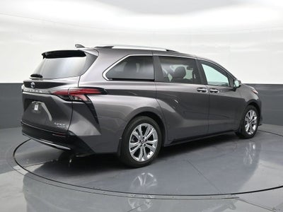 2024 Toyota Sienna Platinum