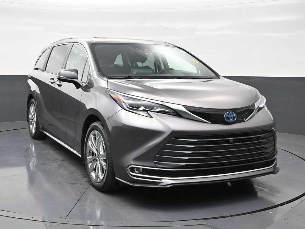 2024 Toyota Sienna Platinum