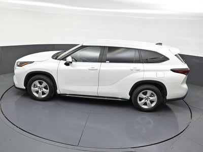 2025 Toyota Highlander LE