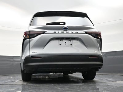2025 Toyota Sienna XLE