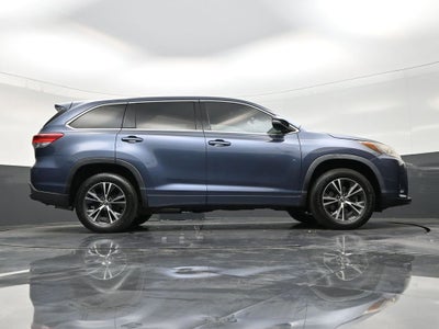 2018 Toyota Highlander LE
