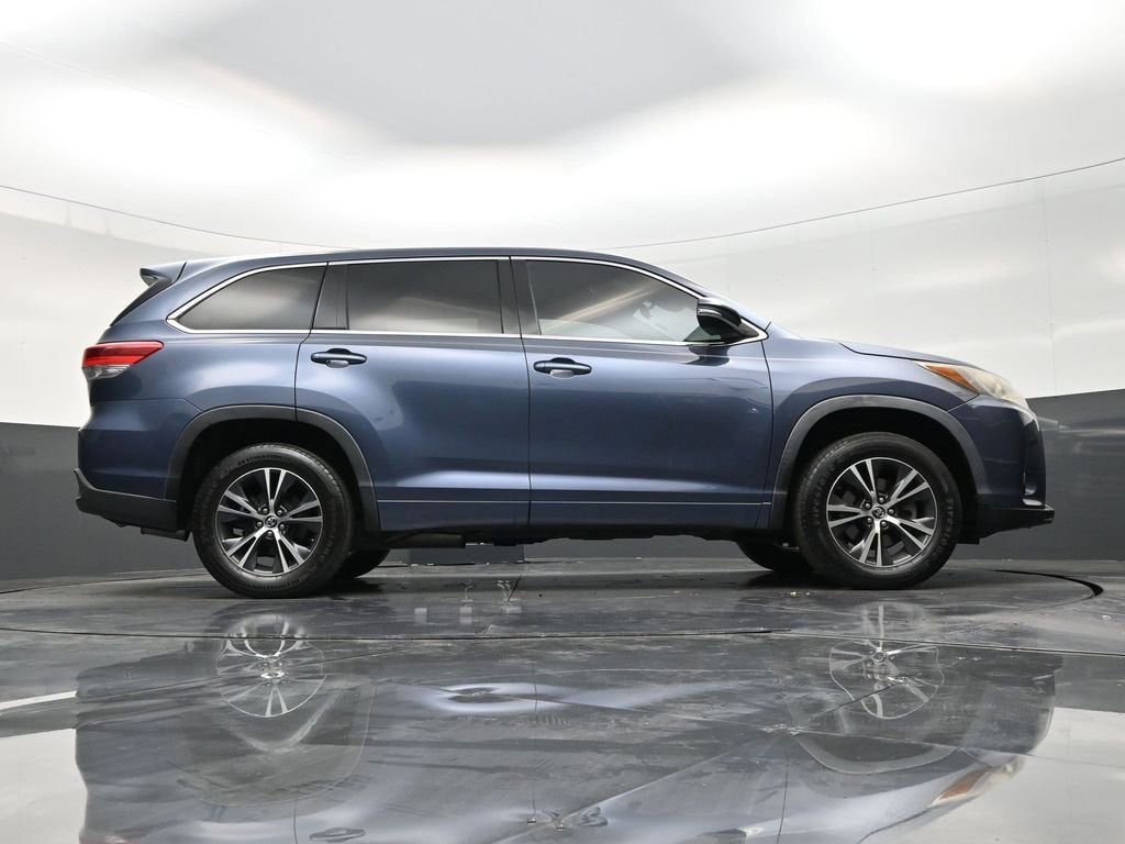 2018 Toyota Highlander LE