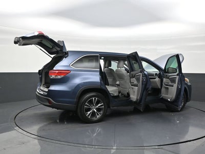 2018 Toyota Highlander LE