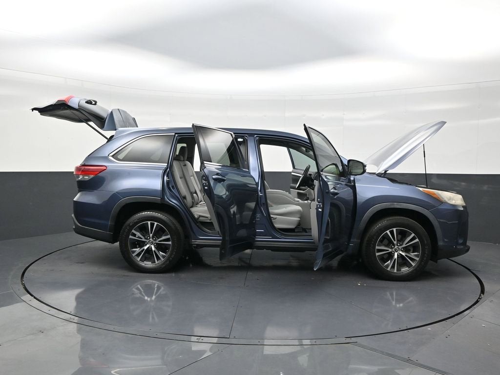 2018 Toyota Highlander LE