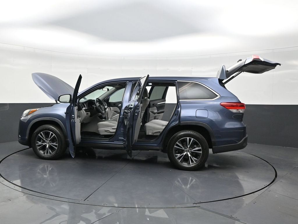 2018 Toyota Highlander LE
