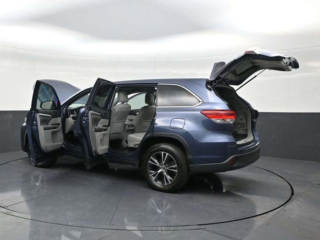 2018 Toyota Highlander LE