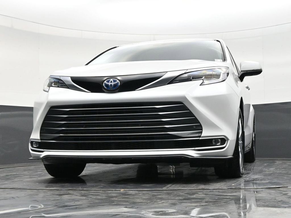2024 Toyota Sienna Limited
