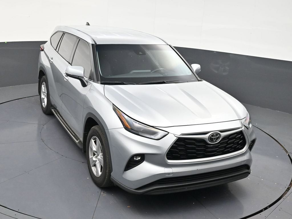 2022 Toyota Highlander LE