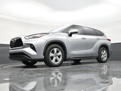 2022 Toyota Highlander LE