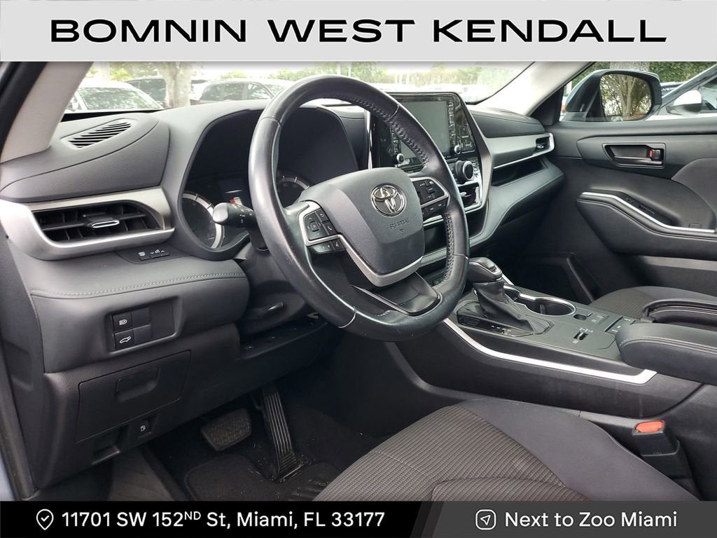 2022 Toyota Highlander LE