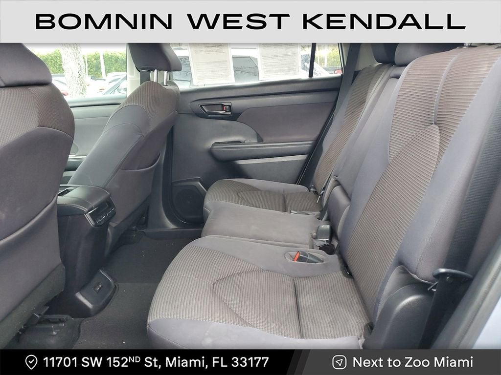 2022 Toyota Highlander LE