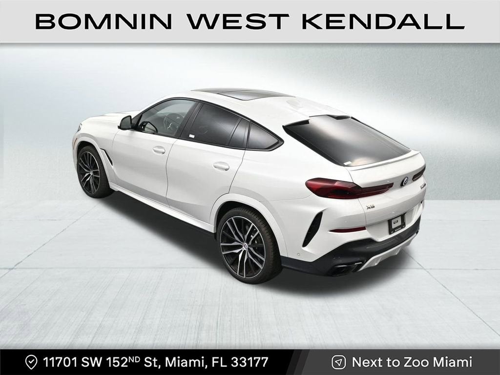 2023 BMW X6 M50i