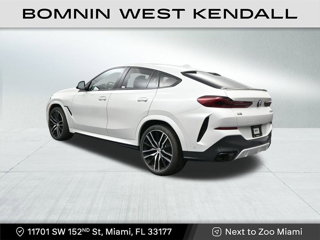 2023 BMW X6 M50i