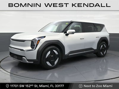 2026 Kia EV9 Light Long Range