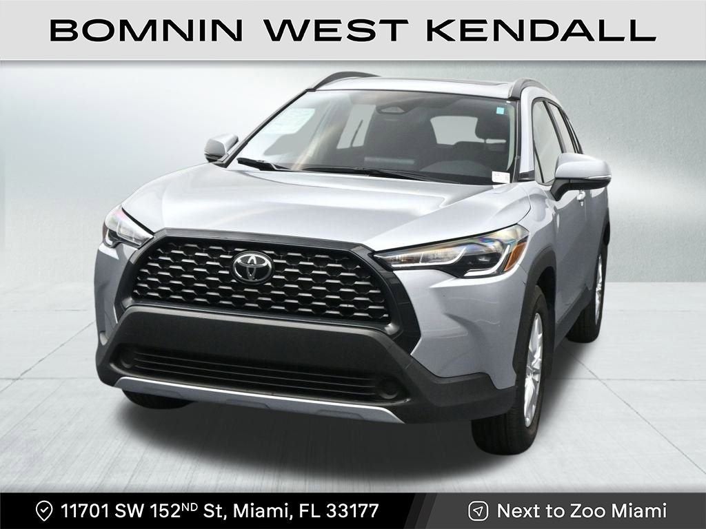 2024 Toyota Corolla Cross LE