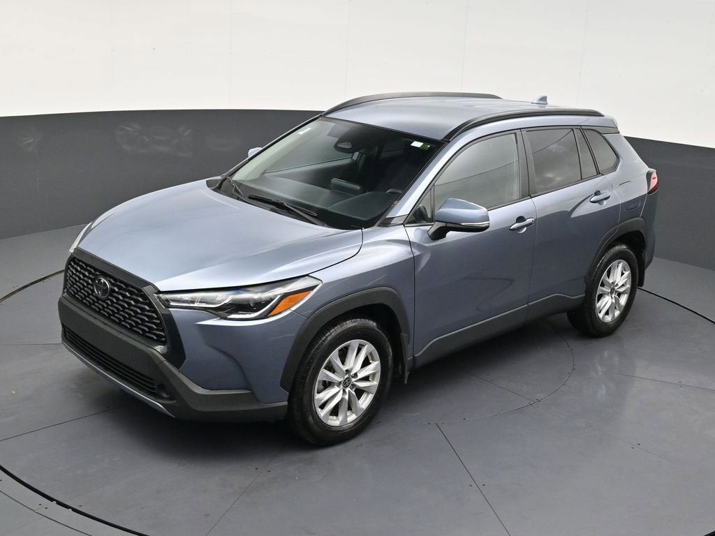 2024 Toyota Corolla Cross LE