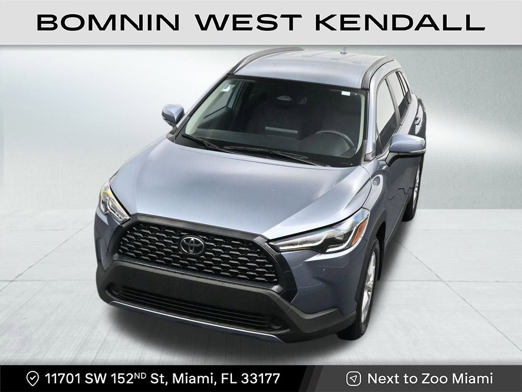 2024 Toyota Corolla Cross LE