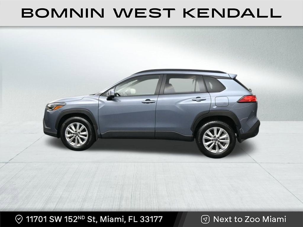 2024 Toyota Corolla Cross LE